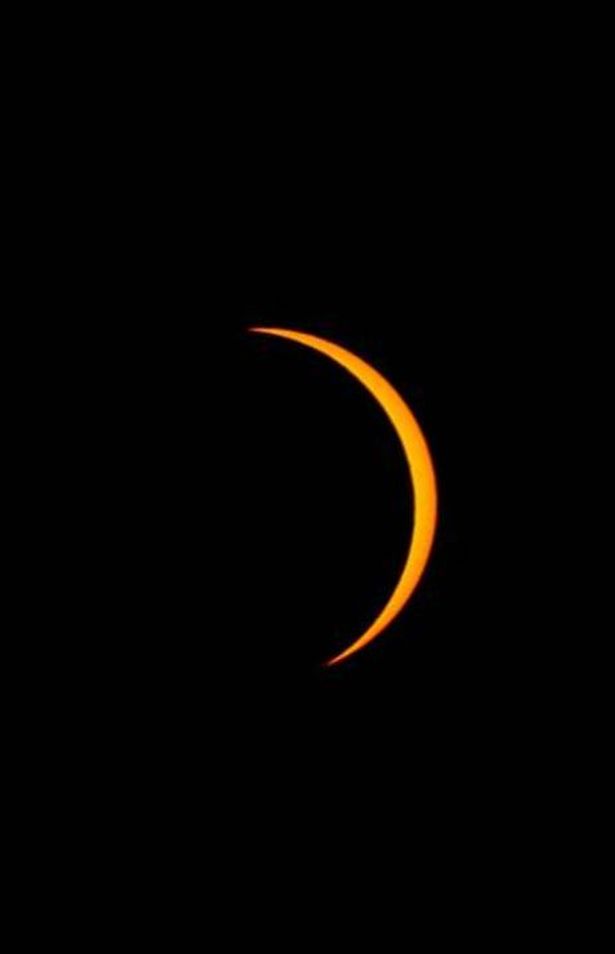 Thin crescent sun during the partial phase of the 2017 solar eclipse