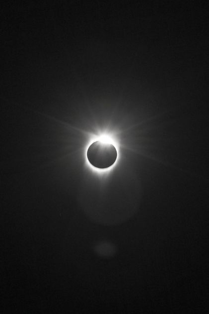 Diamond ring effect during the 2017 total solar eclipse, Salem, Oregon